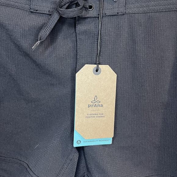 NWT Prana Ebelie Short Womens Medium Black‎ Performance Lightweight Granolagirl - Picture 3 of 13